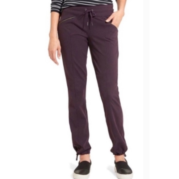 Athleta Pants - Athleta Metro Slouch Pant Joggers Wine Size XS